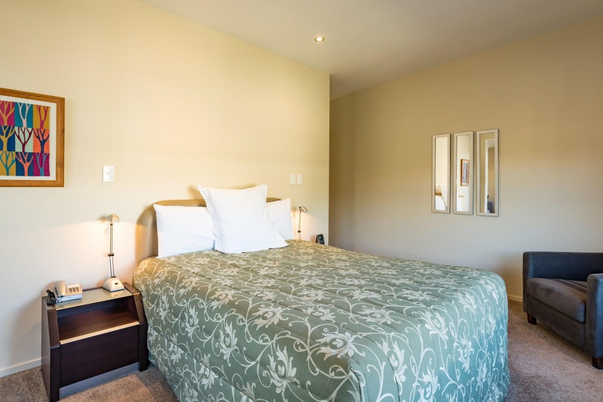 Edgewater Palms Apartments Пейхия Экстерьер фото