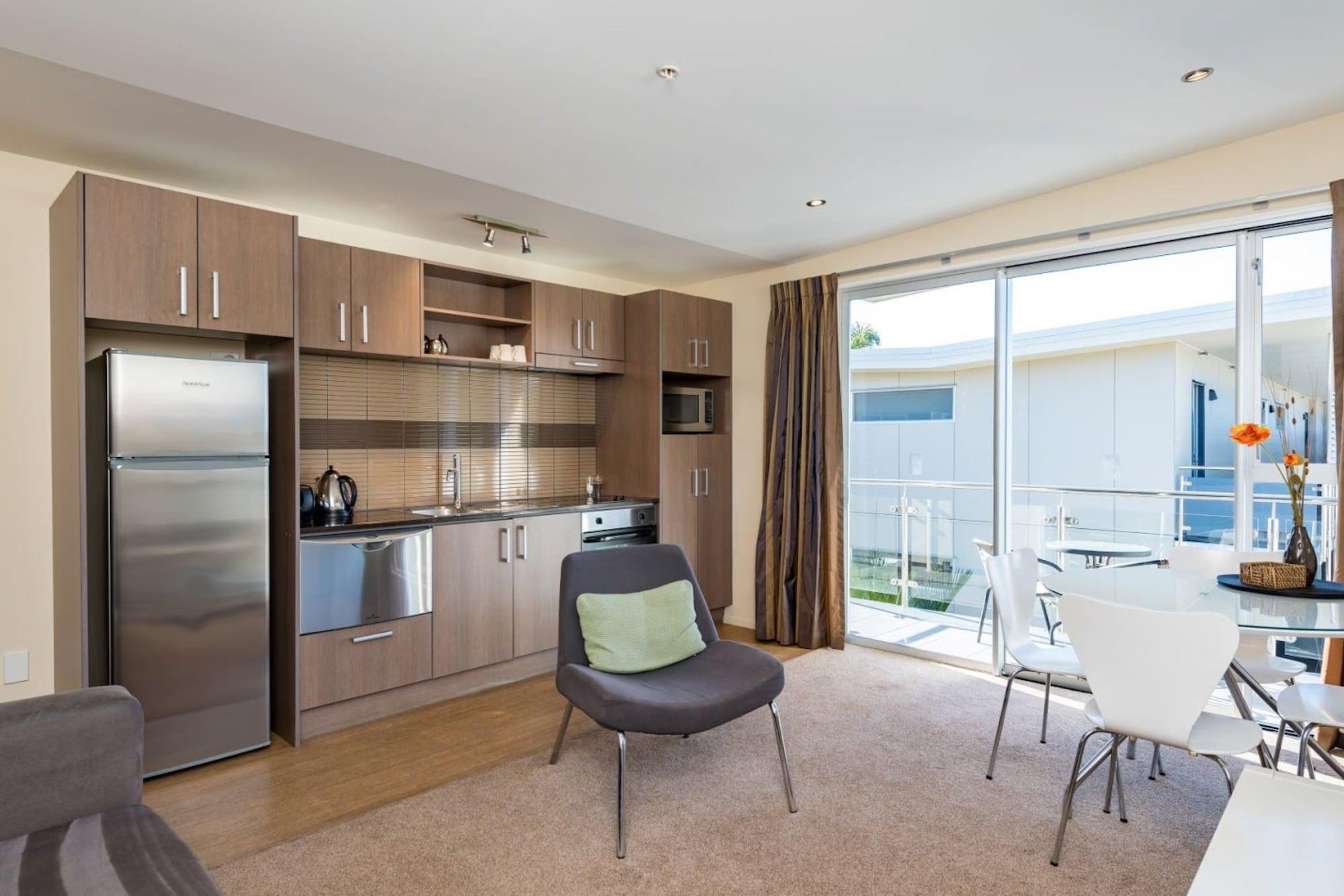 Edgewater Palms Apartments Пейхия Экстерьер фото